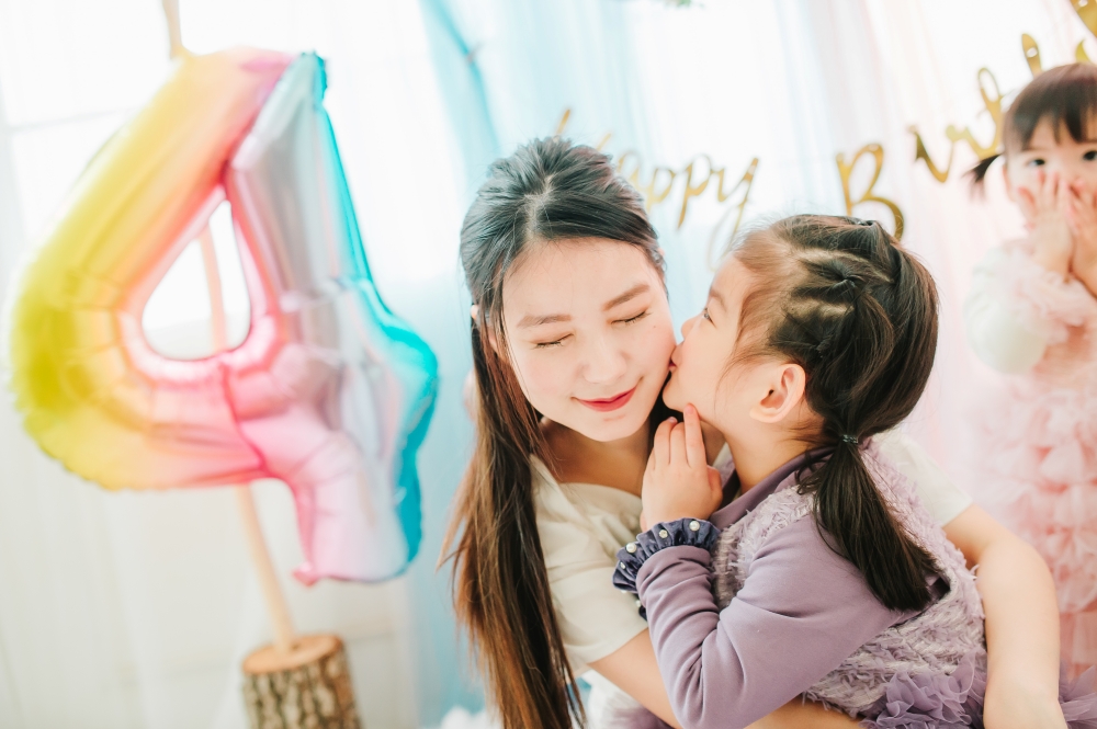 【糖果樹寶寶紀錄攝影】4歲全家福寫真團購 - 雙胞胎卡辣姆久 X 洋芋片 【糖果樹寶寶紀錄攝影】4歲全家福寫真團購